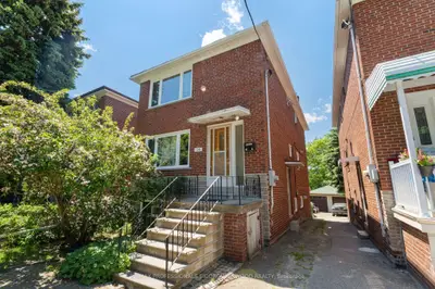Duplex in Toronto
