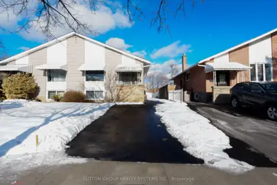 1483 Sandgate Crescent, Mississauga, On L5j 2e3