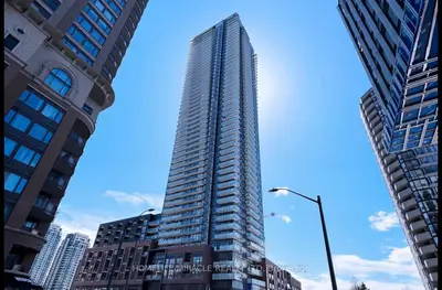 Condo Apartment in Mississauga