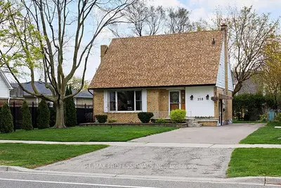 Detached in Toronto