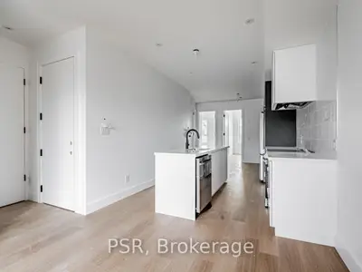 2267 Dundas Street W 2, Toronto W01, On M6r 1x6