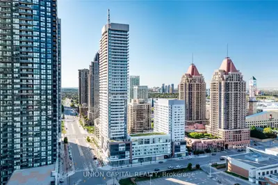 Condo Apartment in Mississauga