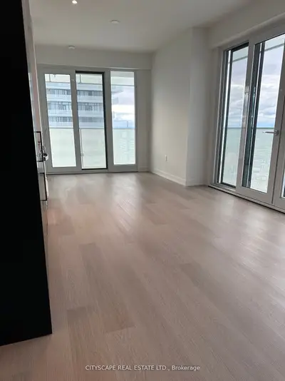 Condo Apartment in Mississauga