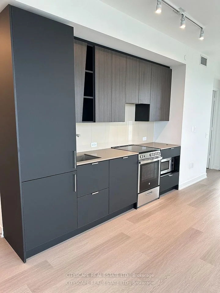 3883 Quartz Road E 4703, Mississauga, ON L5B 0M4