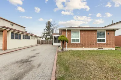 70 Alicewood Court, Toronto W10, On M9v 3y5