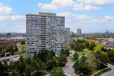 Condo Apartment in Brampton