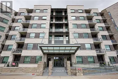 Condo Apartment in Milton