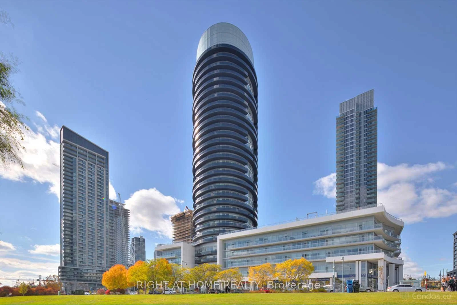 80 Marine Parade Drive 304, Toronto W06, ON M8V 1A1