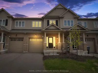 Att/Row/Townhouse in Brampton