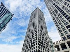 30 Elm Drive 2206, Mississauga, ON L5B 0N6