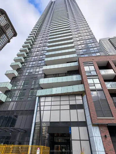 Co-op Apartment in Mississauga