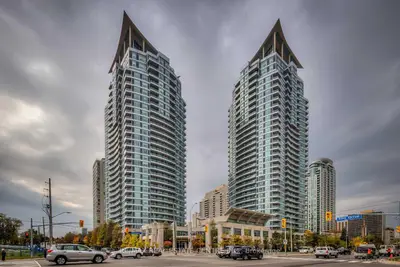 1 Elm Drive W 909, Mississauga, On L5b 4m1