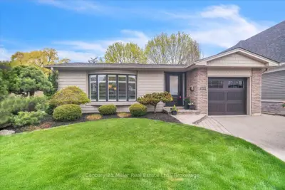 Detached in Oakville