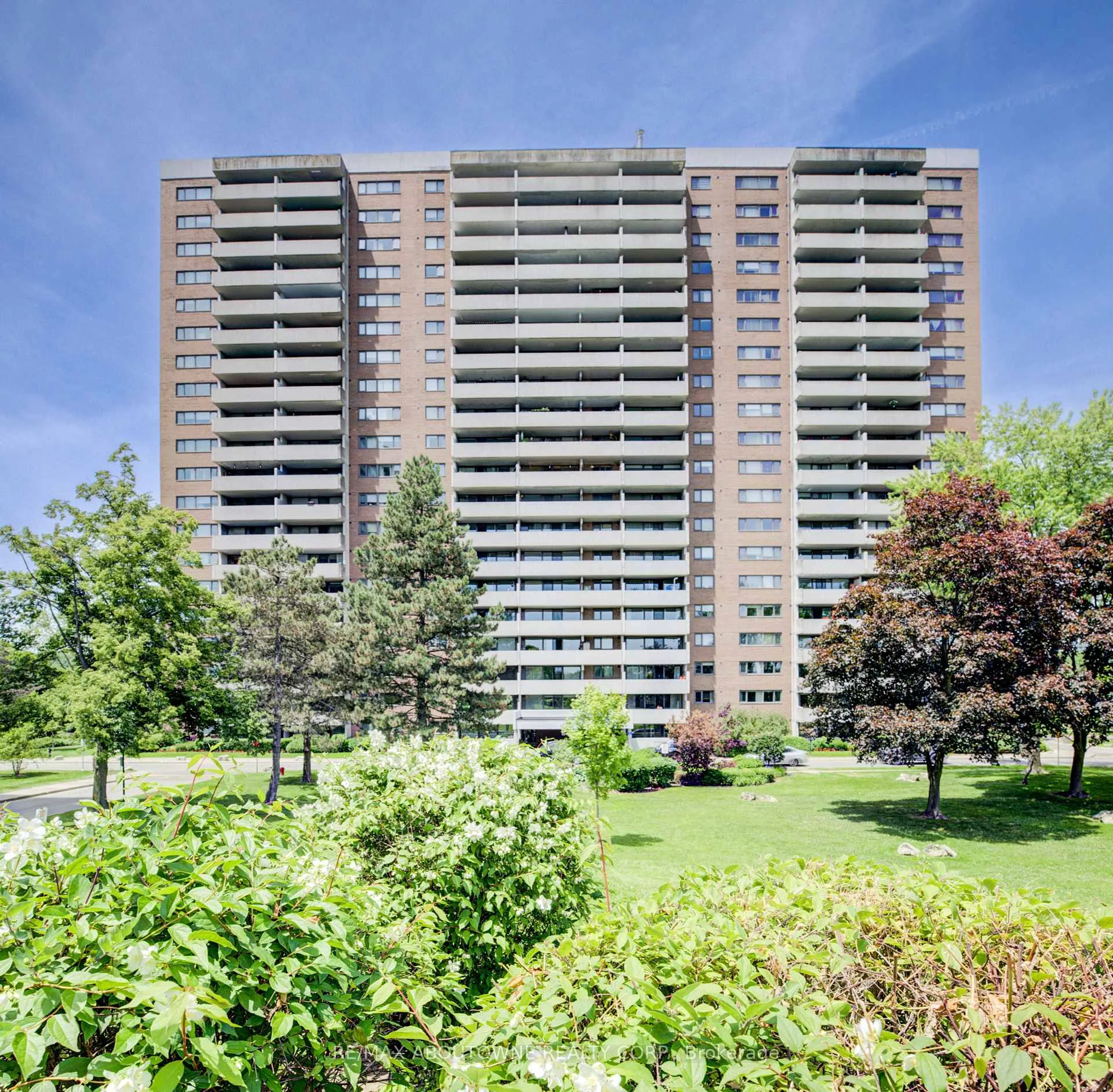 260 Scarlett Road 1006, Toronto W03, On M6n 4x6
