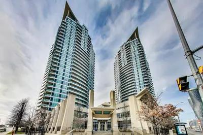 33 Elm Drive W 904, Mississauga, On L5b 4m2