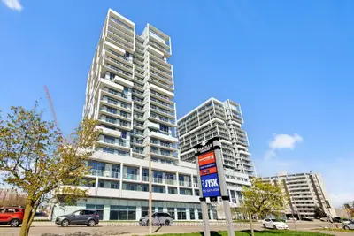 Condo Apartment in Oakville