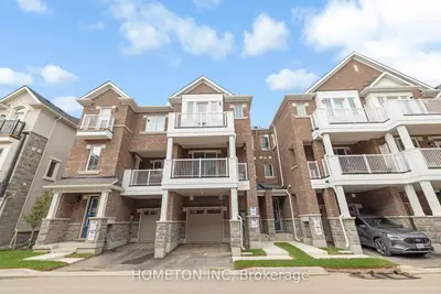 Att/Row/Townhouse in Milton