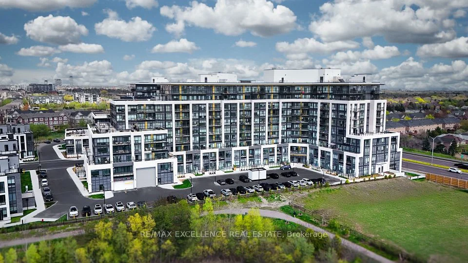 405 Dundas Street 503, Oakville, ON L6M 4M2