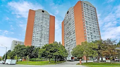 Condo Apartment in Mississauga