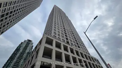 36 Elm Drive W 201, Mississauga, On L5b 0n3