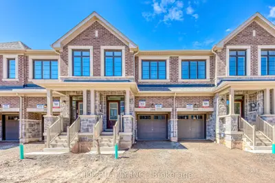Att/Row/Townhouse in Oakville