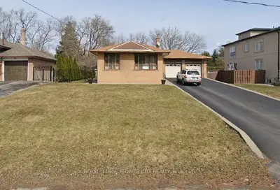 Detached in Oakville
