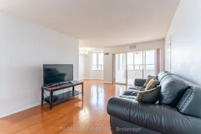 Condo Apartment in Brampton