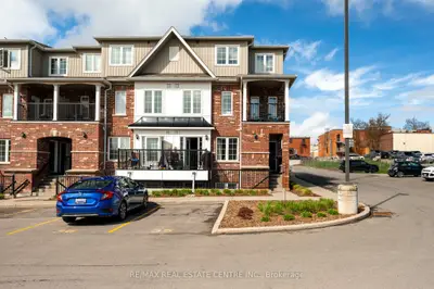 Condo Townhouse in Orangeville