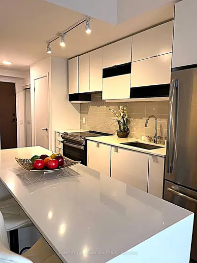 Condo Apartment in Mississauga