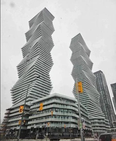 3883 Quartz Road 5311, Mississauga, On L5b 4m6