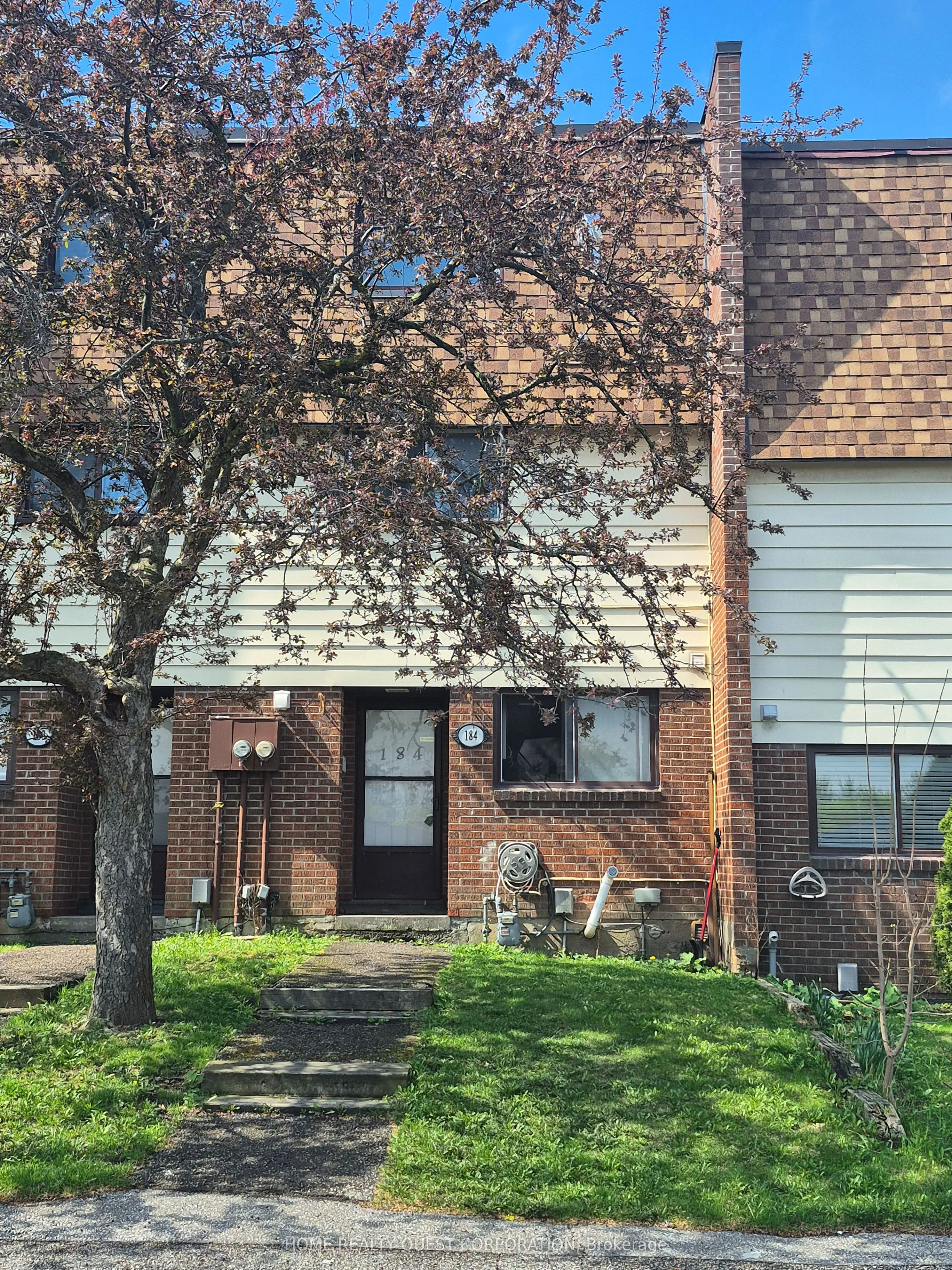 180 Mississauga Valley Boulevard, Mississauga, On L5a 3m2