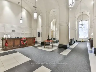 388 Prince Of Wales Drive 3305, Mississauga, On L5b 0a1