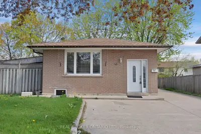 Duplex in Brampton