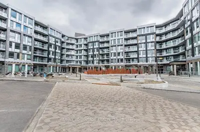 Condo Apartment in Oakville