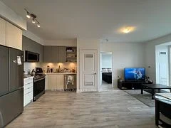 4655 Metcalfe Avenue 501, Mississauga, ON L5M 0Z7
