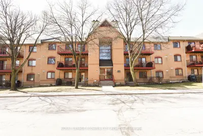 Condo Apartment in Oakville