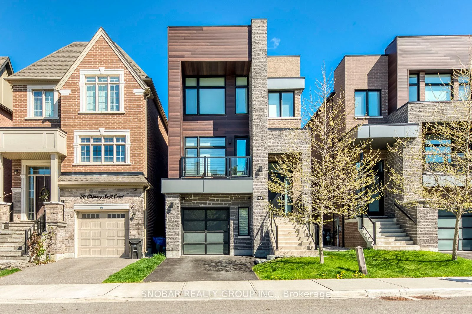 18 Chimney Swift Court, Toronto W08, ON M9B 0C6