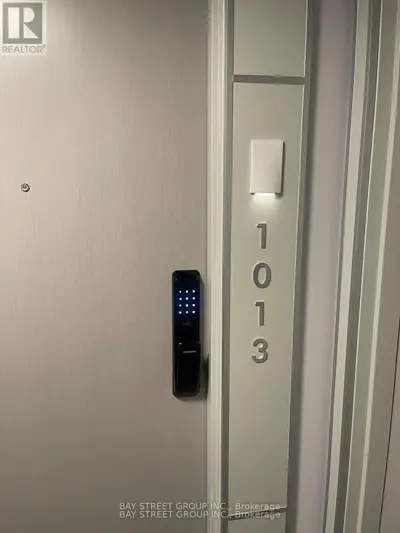 Condo Apartment in Burlington