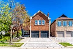 5301 Middlebury Drive, Mississauga, ON L5M 5E5