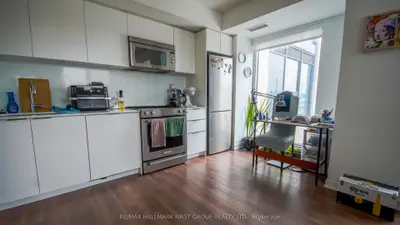 Condo Apartment in Toronto