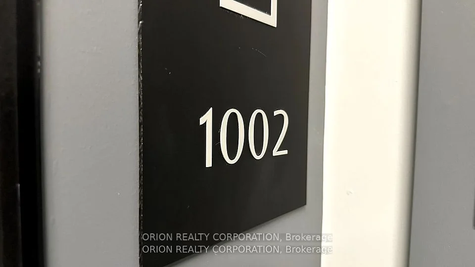 430 Square One Drive 1002, Mississauga, ON L5B 0L6
