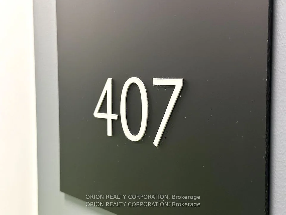 430 Square One Drive 407, Mississauga, ON L5B 0L6