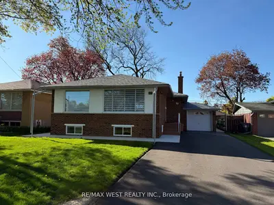 Detached in Toronto