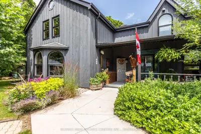 Detached in Burlington