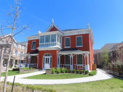 Att/Row/Townhouse in Mississauga