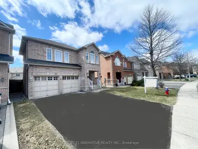 Detached in Brampton