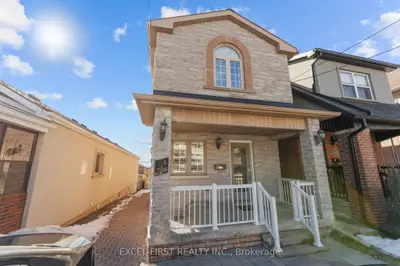Detached in Toronto