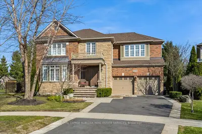 Detached in Burlington