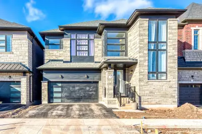 Detached in Oakville