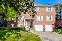 16 Woodvalley Drive, Toronto W08, On M9a 4h1